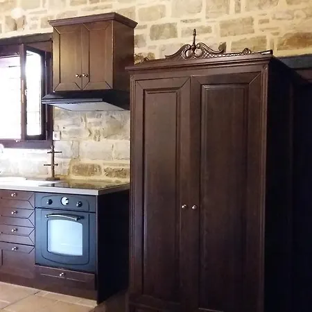 Apartment Kritikies
